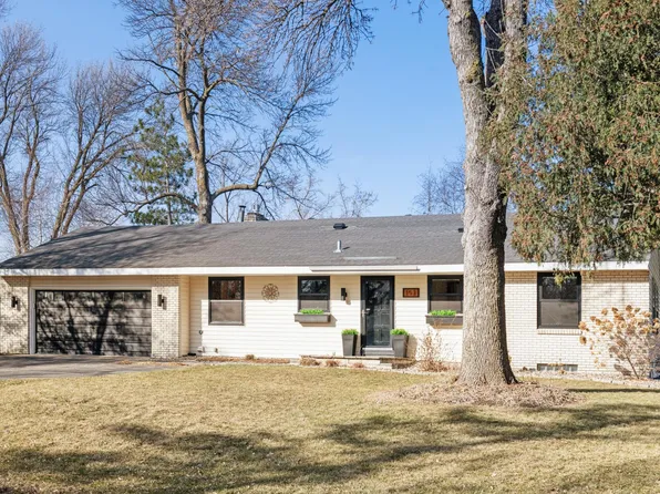 153 Glendale Dr, Long Lake, MN 55356