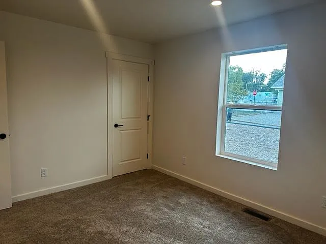 423 Juniper Pl — Photo 9