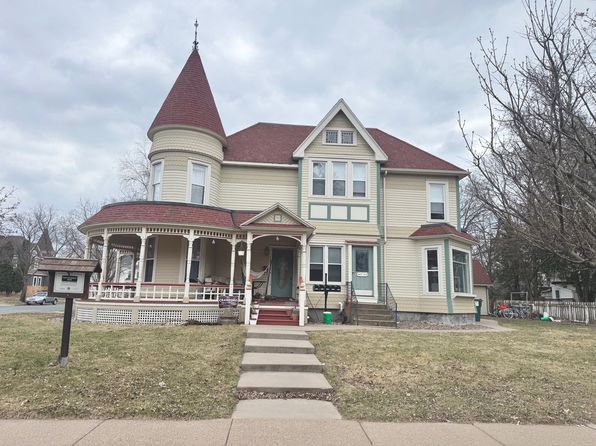 403 W Grand Ave #2