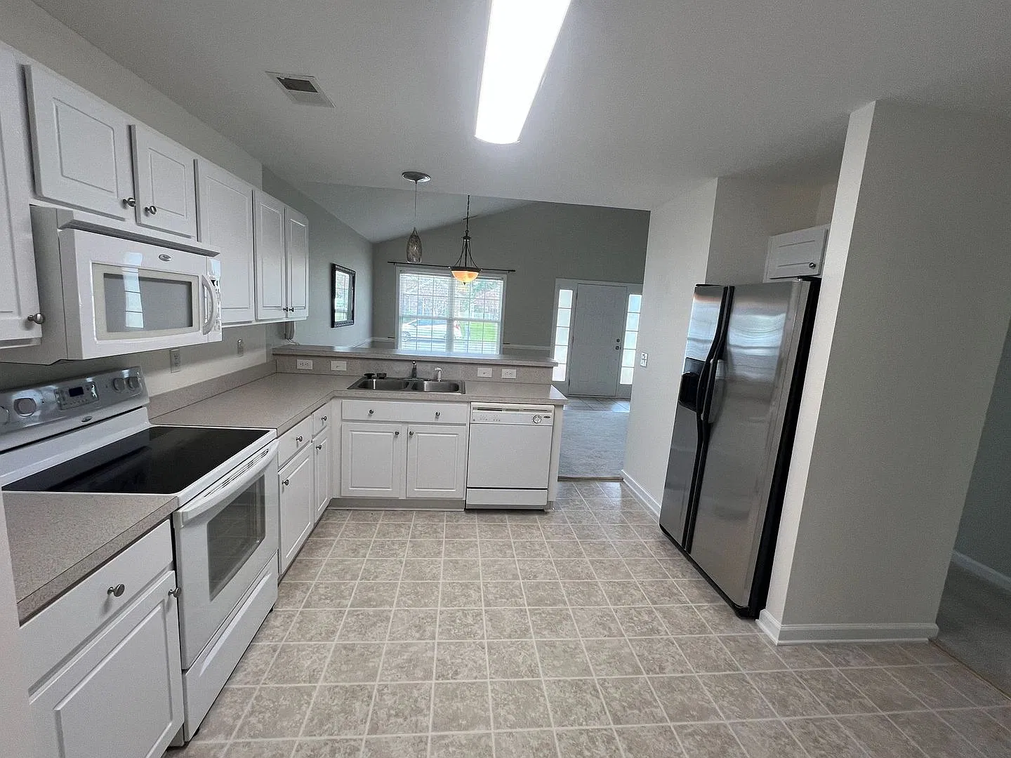 Arrowhead, 3BD/ 2BA home — Photo 2