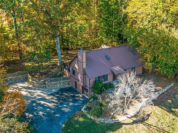 4th image of 1326 Valmont Dr