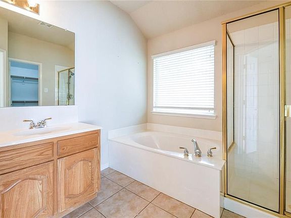 4th image of 5405 Flowerwood Ln