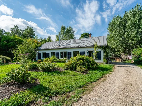 323199 Durham Rd E, West Grey, ON N0G 1R0
