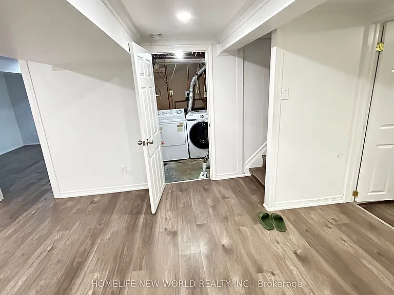 54 Bridley Dr — Photo 17