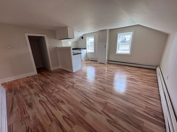 16-18 Center St #3