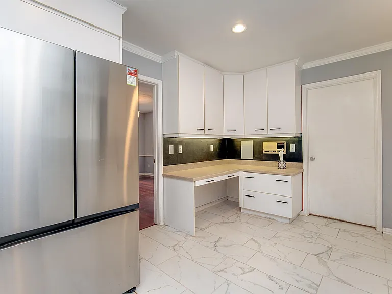 3927 Pleasant Valley Dr — Photo 18