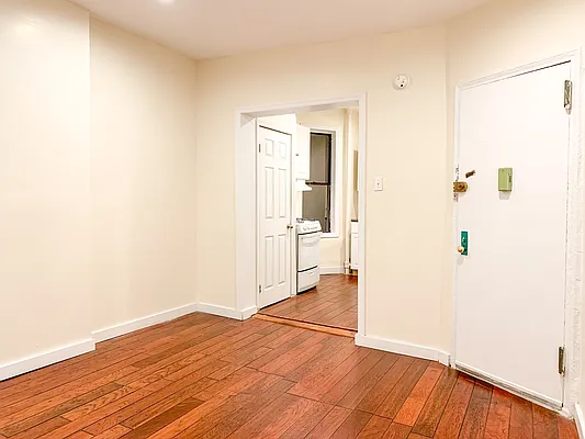 Rented by Green Manzana LLC | media 3