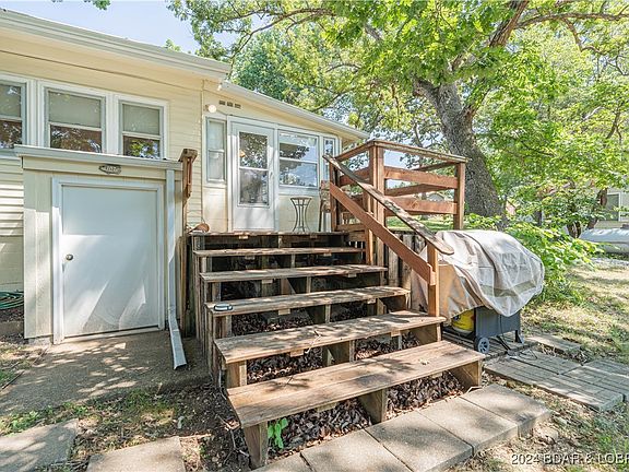 3rd image of 1752 Sagrada Dr