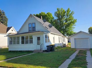 564 South St, Wabasso, MN 56293