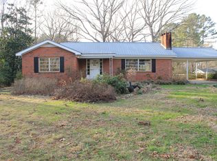 251 N Green St, Robbins, NC 27325