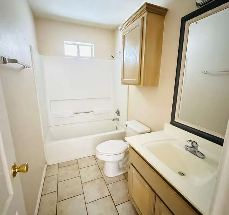 1509 Prosperity Dr #4