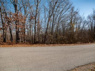 Longridge Ln, Bella Vista, AR 72715