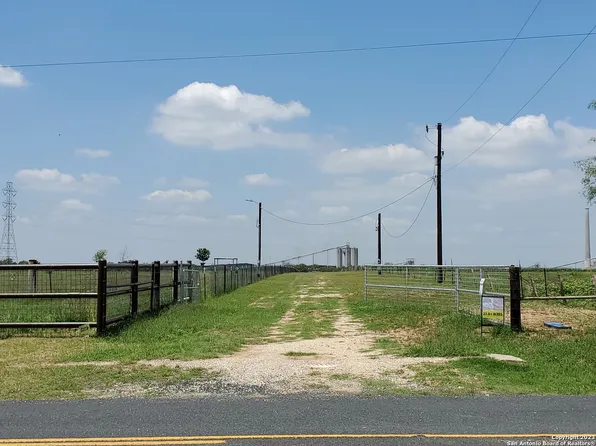 11413 STUART RD, San Antonio, TX 78263