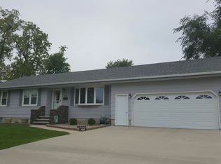 603 SE 3rd St, Eagle Grove, IA 50533