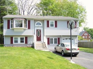 8 Pierson St, Dover, NJ 07801