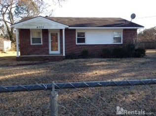 4227 Forestview Dr, Fayetteville, NC 28304