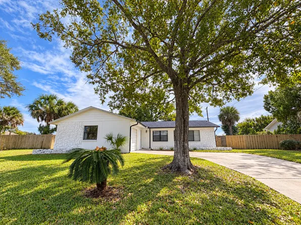 1535 Country Club Blvd, Titusville, FL 32780