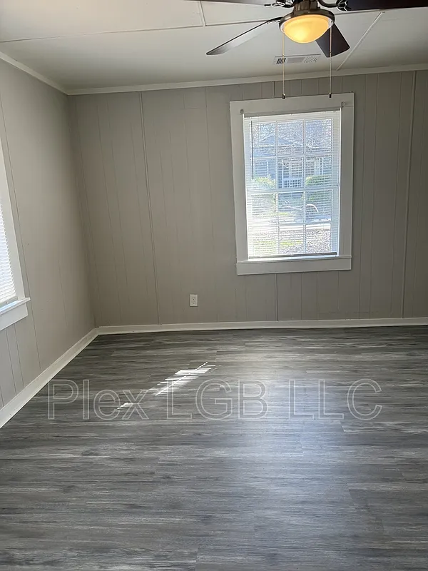 Building Photo - 109 Butler St