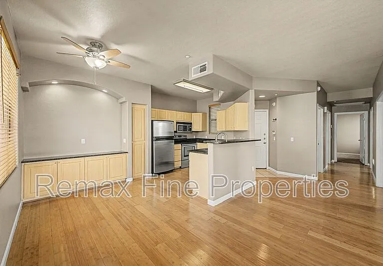 5303 N 7th St #324 — Photo 8
