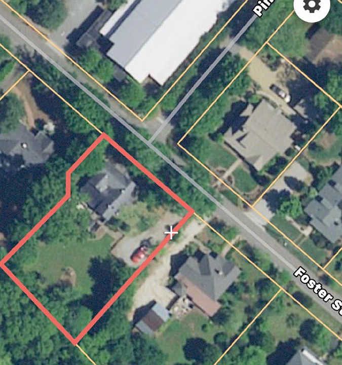 2nd image of 524 Foster St