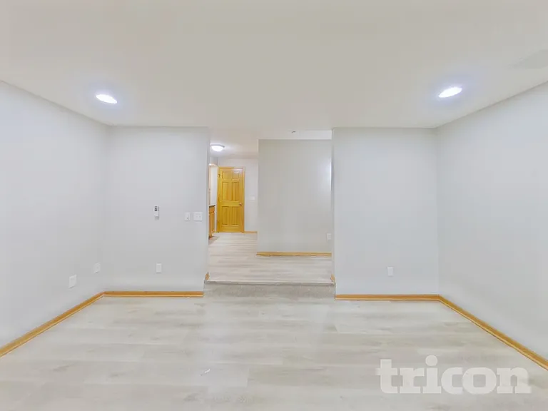209 Greenbriar Ln — Photo 5