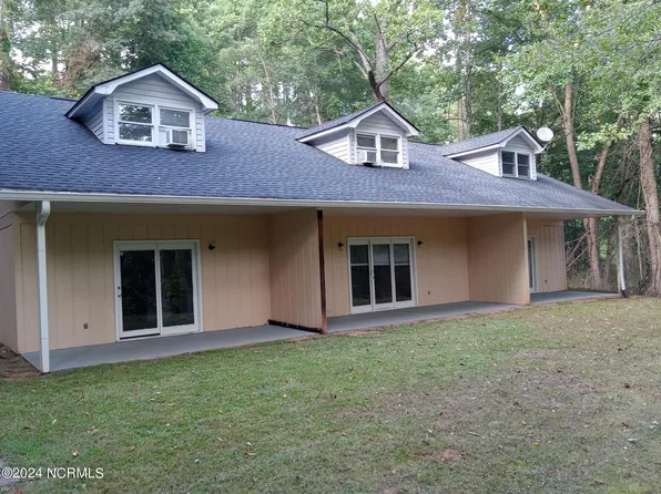 487 N Country Club Drive #E3, Cullowhee, NC 28723