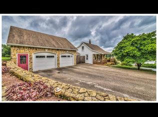 635 Magnolia Ave, Red Lion, PA 17356