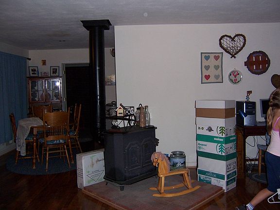 3rd image of 5849 Leslie Ct