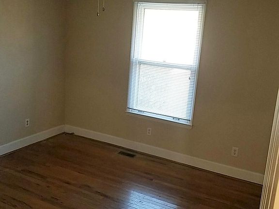 3rd image of 1126-1128 Glaze Ct