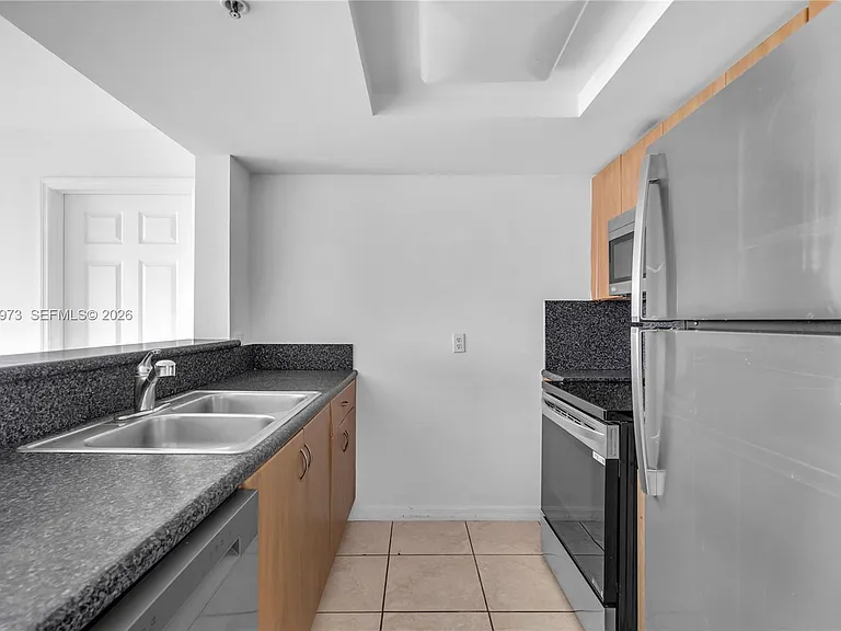 1690 SW 27th Ave #608 — Photo 10
