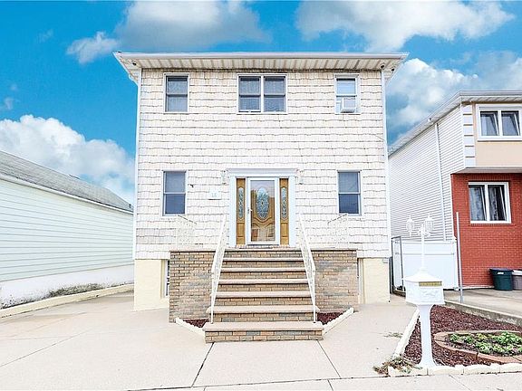 2nd image of 15 Cambria St