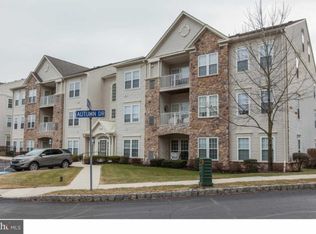 100 Douglas Fir Dr APT 202, Warrington, PA 18976