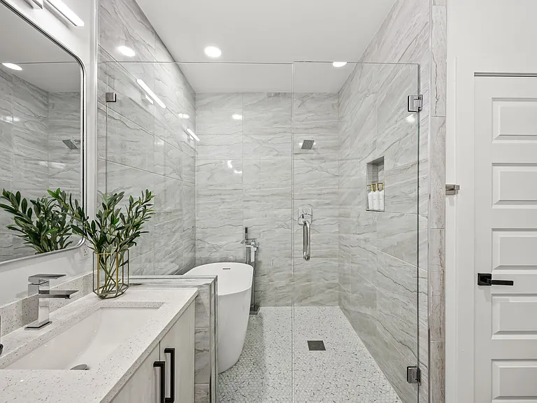 5702 Riverside Dr — Photo 21
