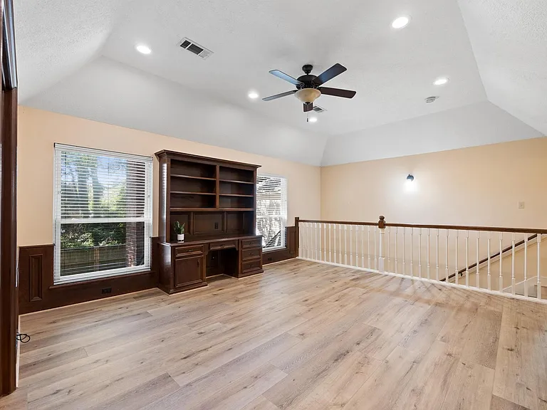 12119 Auburn Hills Dr — Photo 21