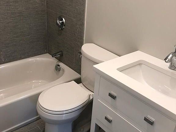 4th image of 11 Ashton Pl APT 212