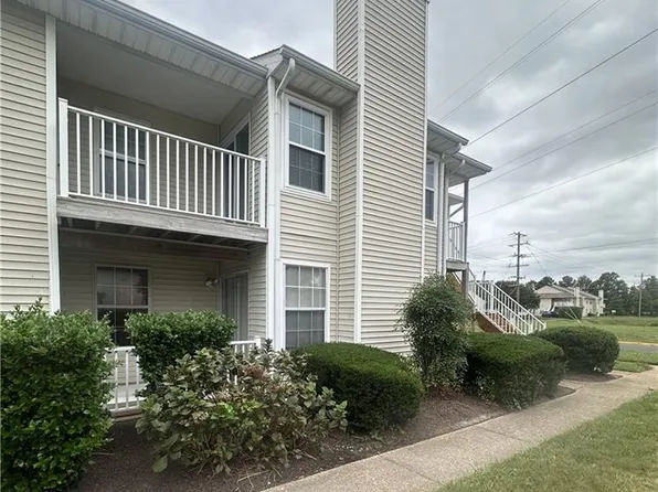 608 Spire Ct, Virginia Beach, VA 23462
