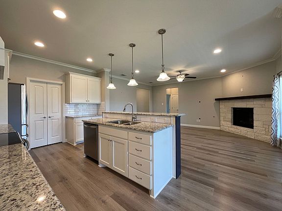4th image of 1703 Sudbury Dr