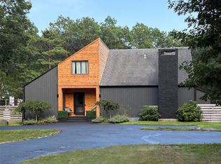 12 N Quarter Road, Westhampton, NY 11977