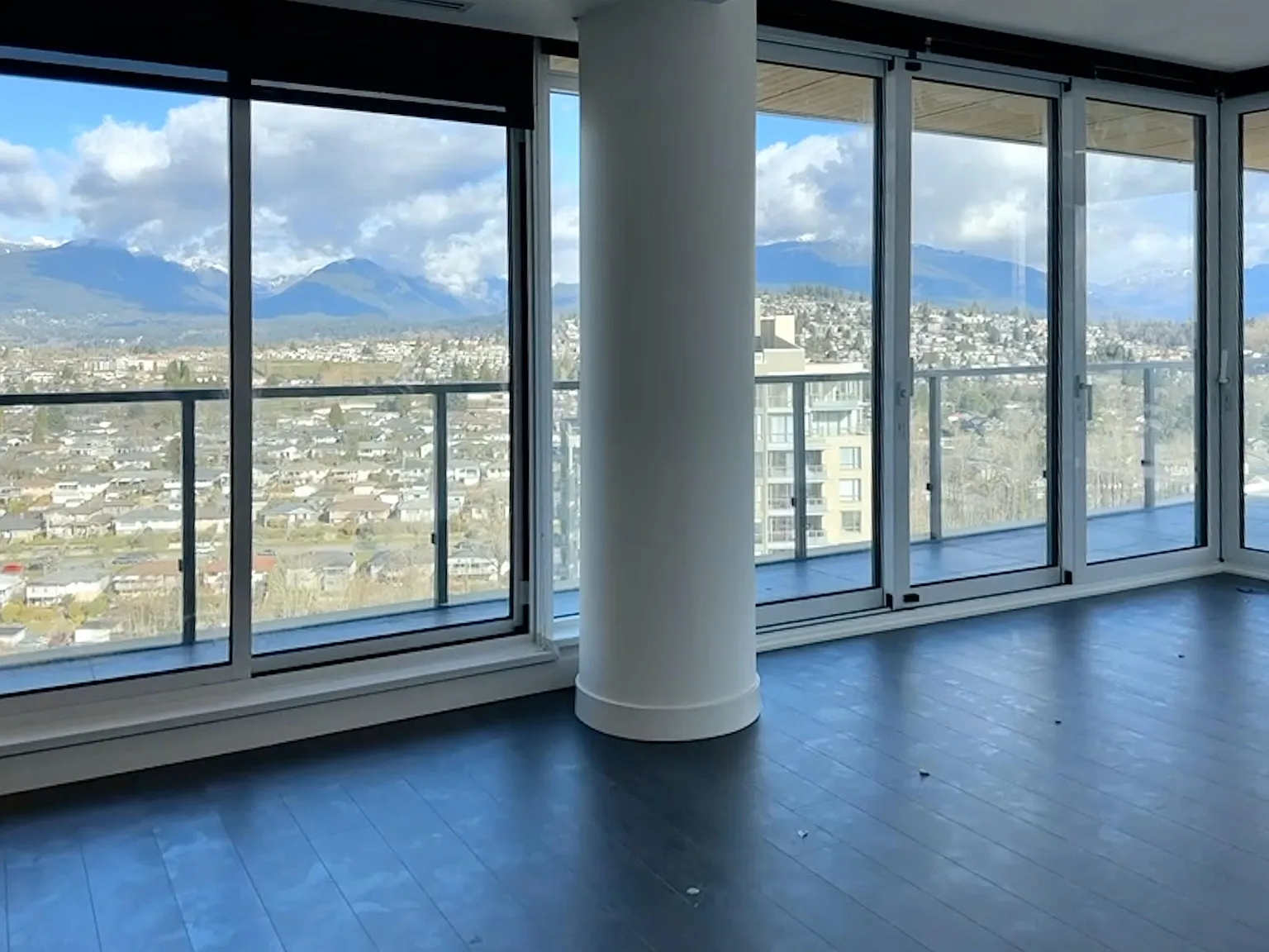 2 bed, 906 sqft, $3,500 — Photo 2