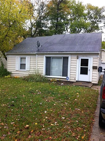 10441 Corning Ave photo 1