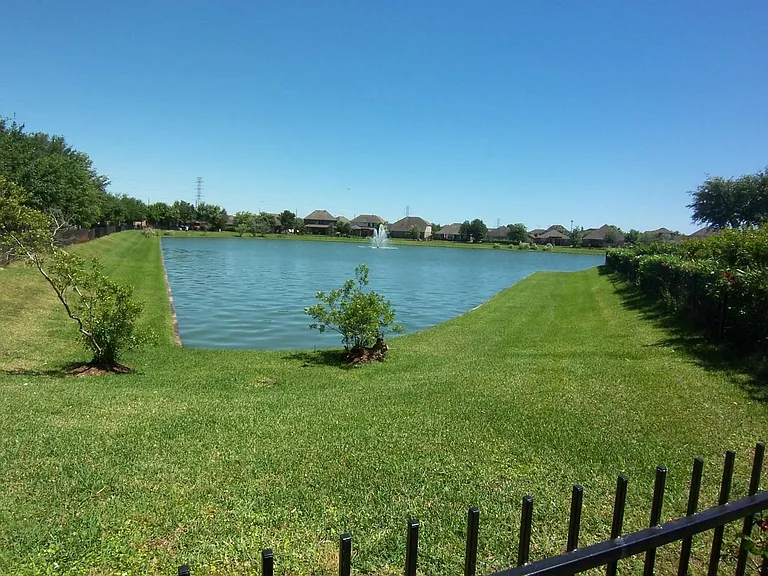 25910 N Lakefair Dr — Photo 28
