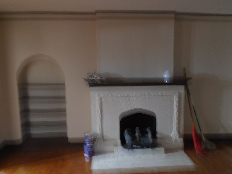 Fire place withworking gas lite logs