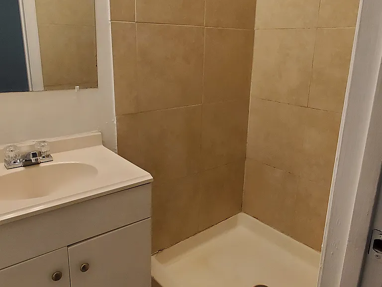 M12 bathroom