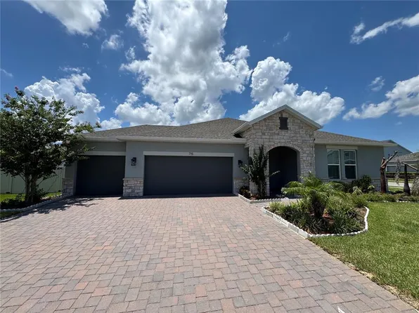 715 Blue Citrus Ln, Minneola, FL 34715