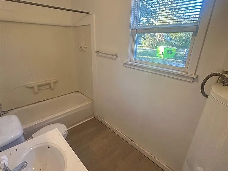 3461 Duffield White — Photo 6