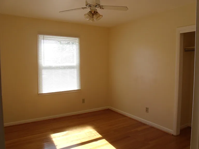 324 Shoreline Dr — Photo 7