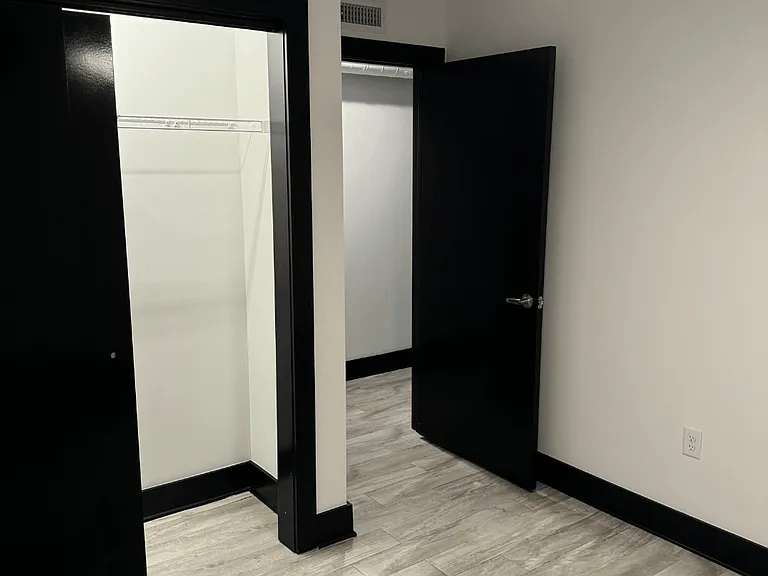Pilot Place — Photo 27