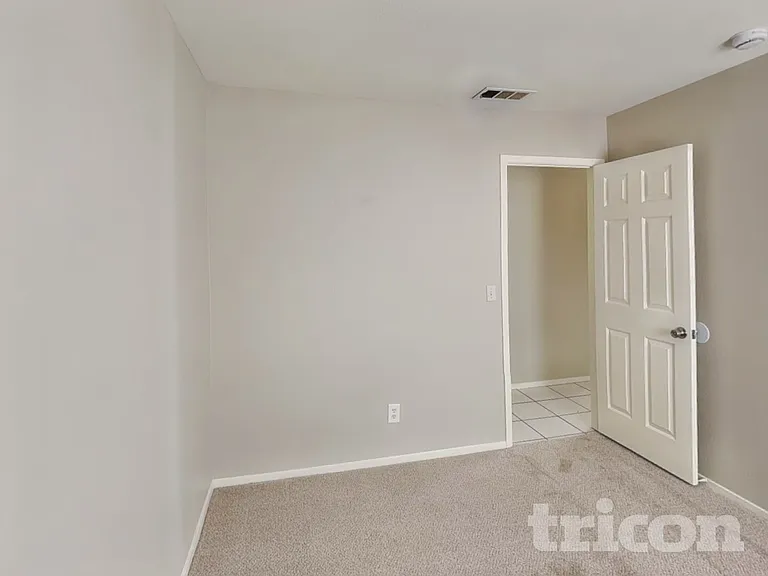 5703 Roundrock Dr — Photo 12