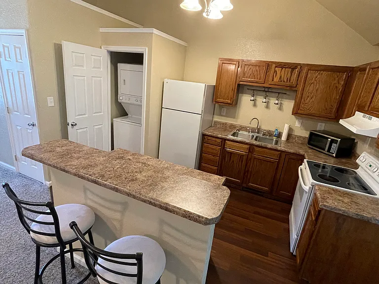 2500 Maymont Ct — Photo 8