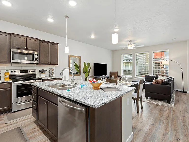 471 N Tessa Ln — Photo 34